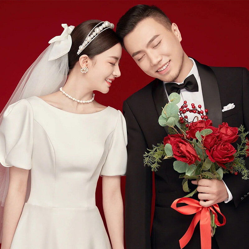 unique weddingsのウェディングドレス 結婚式 海外挙式ドレス 二次会 お嫁さん ロングドレス シンプル Aラインドレス 袖あり フォーマルドレス 成人式 おしゃれ パーティードレス ブライダル wedding dress 高級感 披露宴 食事会 撮影 ハネムーンフォト 大きいサイズ｜アングル3