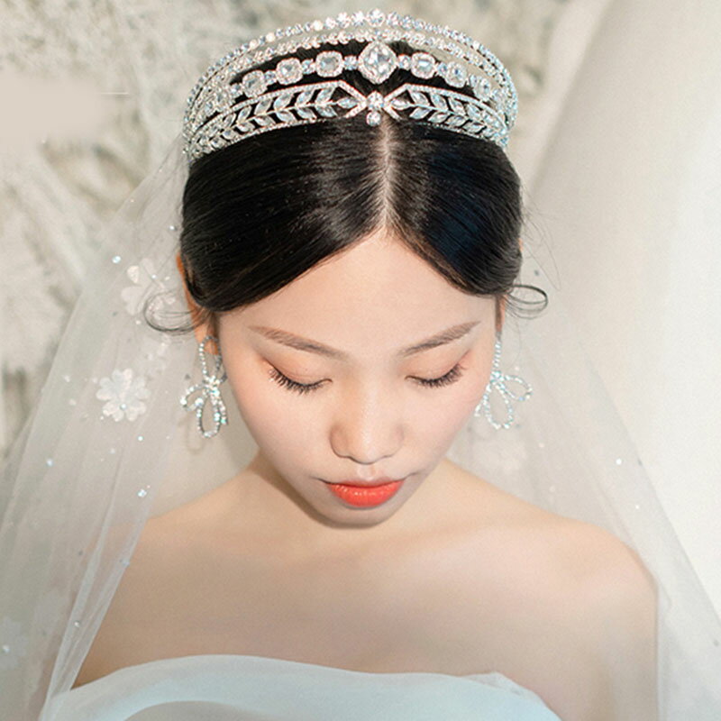 ブライダルジュエリー アクセサリー ウェディングティアラ ヘアビジュー 結婚式アクセサリー ウェディング ティアラ 花嫁 ヘアーアクセサリー 髪飾り キラキラ