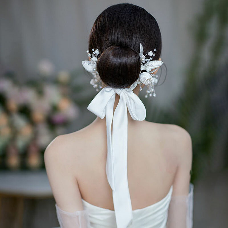 イヤリング ウェディング ウエディングヘッドドレス リボン 鈴蘭 ワインレッド ホワイト 花嫁小物 結婚式 披露宴 ブライダル 二次会 前撮り パーティー 発表会