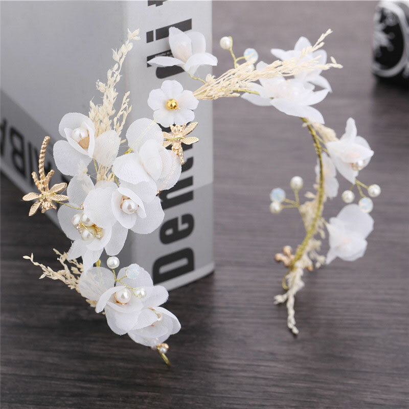 ヘッドドレス 髪飾り ウェディング プリンセス カチューシャ ヘアアクセ ヘアアクセサリー 結婚式 ウエディング ブライダル 花嫁 リゾート 披露宴 二次会 花