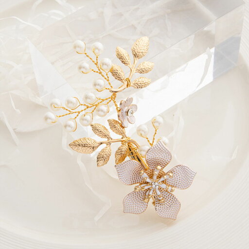 ウェディングヘッドドレス ビジュー 花 フラワー 結婚式 髪飾り 前撮り 二次会 発表会 演奏会 ブライダル パーティー 花嫁小物 披露宴 着物 ウエディングヘアアクセサリー ウエディングアクセサリー ヘッドアクセ 和装 卒業式 成人式 海外挙式 後撮り 撮影 ゴールド ウェディングヘッドドレス ビジュー 花 フラワー 結婚式 髪飾り 前撮り 二次会 発表会 演奏会 ブライダル パーティー 花嫁小物 披露宴 着物 ウエディングヘアアクセサリー ウエディングアクセサリー ヘッドアクセ 和装 卒業式 成人式 海外挙式 後撮り 撮影 ゴールド