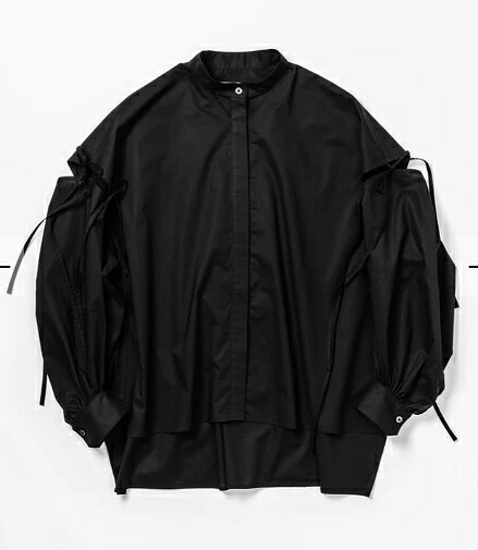 ️【 商品説明 】 きめの細かいタイプライター素材を使用しています。 ボリュームのあるボディと立体裁断で作られた3Dスリーブ。 袖は取り外し可能でノースリーブブラウスとしても使用可能です。 前後差のある裾はインでもアウトでも着用できます。 【サイズ表】 -1：着丈72.8cm / 身幅74cm / 肩幅67cm / 袖丈43.5cm / 裄丈76.5cm 0：着丈74.8cm / 身幅76cm / 肩幅68cm / 袖丈45.0cm / 裄丈79.0cm ※※注文時のご注意※※ ■こちらの商品はお取り寄せ商品です。在庫は常に流動しており、お客様のご期待に添えない場合がございます。 ■発送までにお時間をいただく場合がございます。各カラー、サイズの発送予定目安をご確認くださいませ。 ■お客様ご都合でのキャンセル・返品・交換はお受けしておりません。 ■商品写真はできる限り現品を再現するように心がけていますが、ご利用のモニターにより差異が生じます。 以上、予めご了承の上ご注文くださるようお願いいたします。