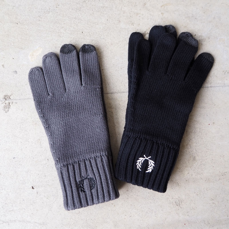FRED PERRY フレッドペリー 手袋Laurel Wreath Gloves C4128 グローブ 冬 正規品 インポート 柄 防寒 北欧 ハンドメイド スコットランド製 ニット シンプル カジュアル あったか おしゃれ プレゼント 贈り物 ギフト ブラック グレー メール便