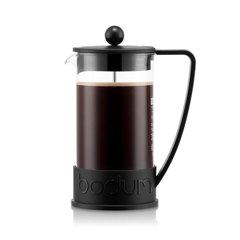 BODUM ボダム コーヒーメーカー コーヒープレス BRAZIL ブラジル フレンチプレス コーヒーメーカー 1000ml ブラック ステンレスフィルター ガラスビーカー 浸漬式 コーヒー 10938-01日本語の取扱説明書が同梱されています。サイズ:D107xW160xH219mm重量:435g容量:1000mlカラー:ブラックサイズ:幅16 ×奥行10.6 ×高さ22 cm本体重量:480gフタ：PP　　フィルター:S/S　スプーン：PP　本体：耐熱ガラス原産国：ポルトガル容量：1.0L食器洗浄機使用可電子レンジ使用不可オーブン使用不可複数店舗にて販売をしておりますため、在庫データの更新が間に合わず、欠品にも関わらず、注文ができる場合がございます。その際は、キャンセルにて対応を取らせていただきます。当店はお電話のお問い合わせはお受けしておりませんので、ご了承ください。