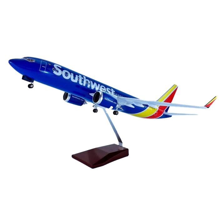 サウスウェスト航空 B737 模型飛行機 1/84 音感LEDライト ランディングギア スタンド付 全長47cm インテリア プレゼント コレクション アメリカ 航空機