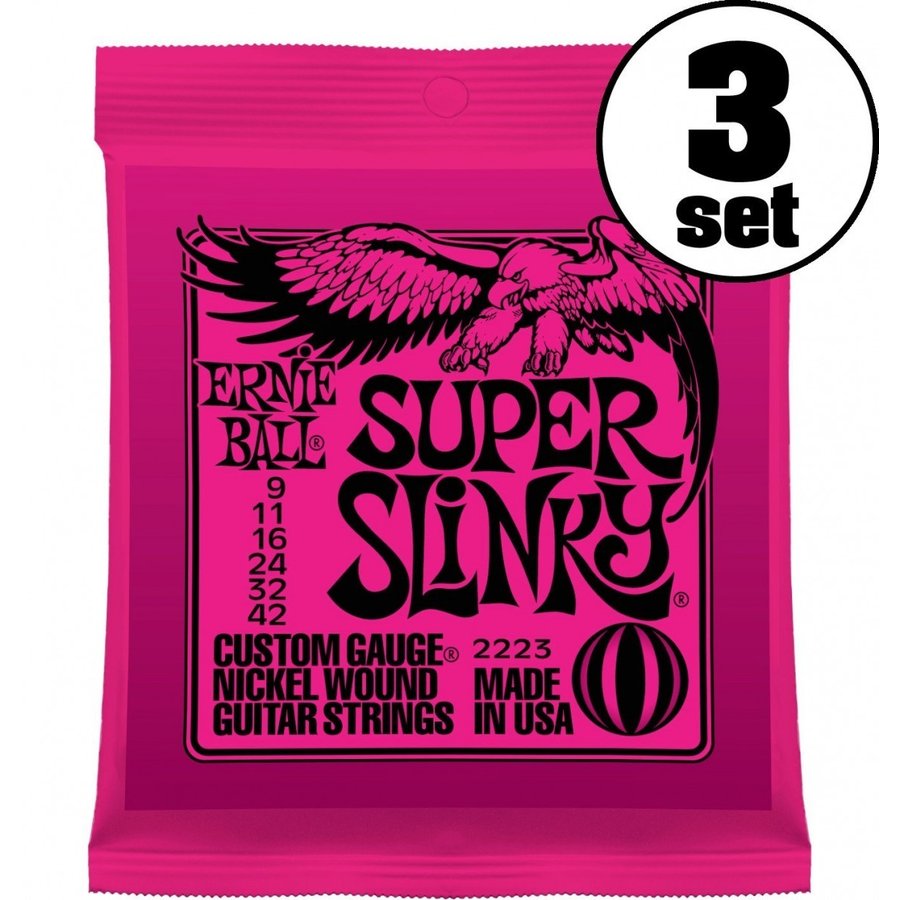 ERNIE BALL エレキギター弦 #2223 SUPER SLINKY 3SET スーパー・スリンキー 3セット アーニーボール 3SET 世界標準のギター弦と言っても過言ではない程、多くのギタリストに愛用されているスリンキー・シリーズは、スズ・メッキ・ヘックス・スティール・コア(六角形をした芯線)にニッケル・メッキ・スティール・ワイアーを巻いたワウンド弦と、高硬度スズ・メッキ・ハイ・カーボン・スティールのプレーン弦を組み合わせたギター弦です。 癖がなくバランスのとれたサウンドは、ジャンルを問わず幅広く使用できます。※こちらの商品はメール便、もしくは定形外郵便（ポスト投函、配送時の補償なし）にて発送いたします。ご注文受付後、通常は即日〜2営業日以内に発送させていただきます。店頭在庫欠品の場合、お取り寄せとなりますので3〜4営業日以内に発送させていただきます。メーカー欠品中やメーカー長期休みによりお取り寄せに時間がかかる場合はメールにてご連絡差し上げます。 2