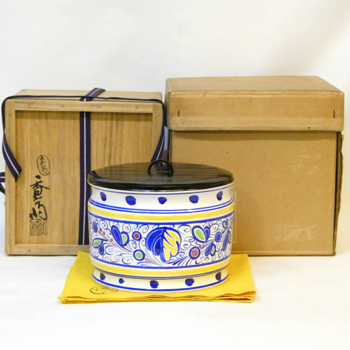 宮川香斎　抹茶茶碗　楽器之絵　華やか　茶道具 真葛焼 五代宮川香斎 蓬莱山絵茶碗 すいぎょく園｜創業百年、お茶の