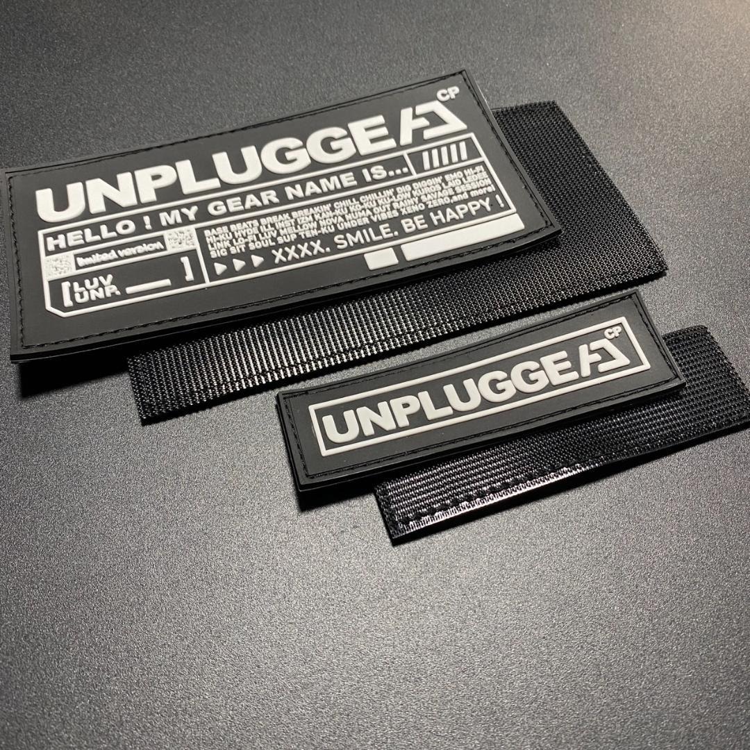 シリコン ワッペン ミリタリーデザイン フルスペルロゴデザイン 選べる2デザイン 黒 ガレージブランド ..