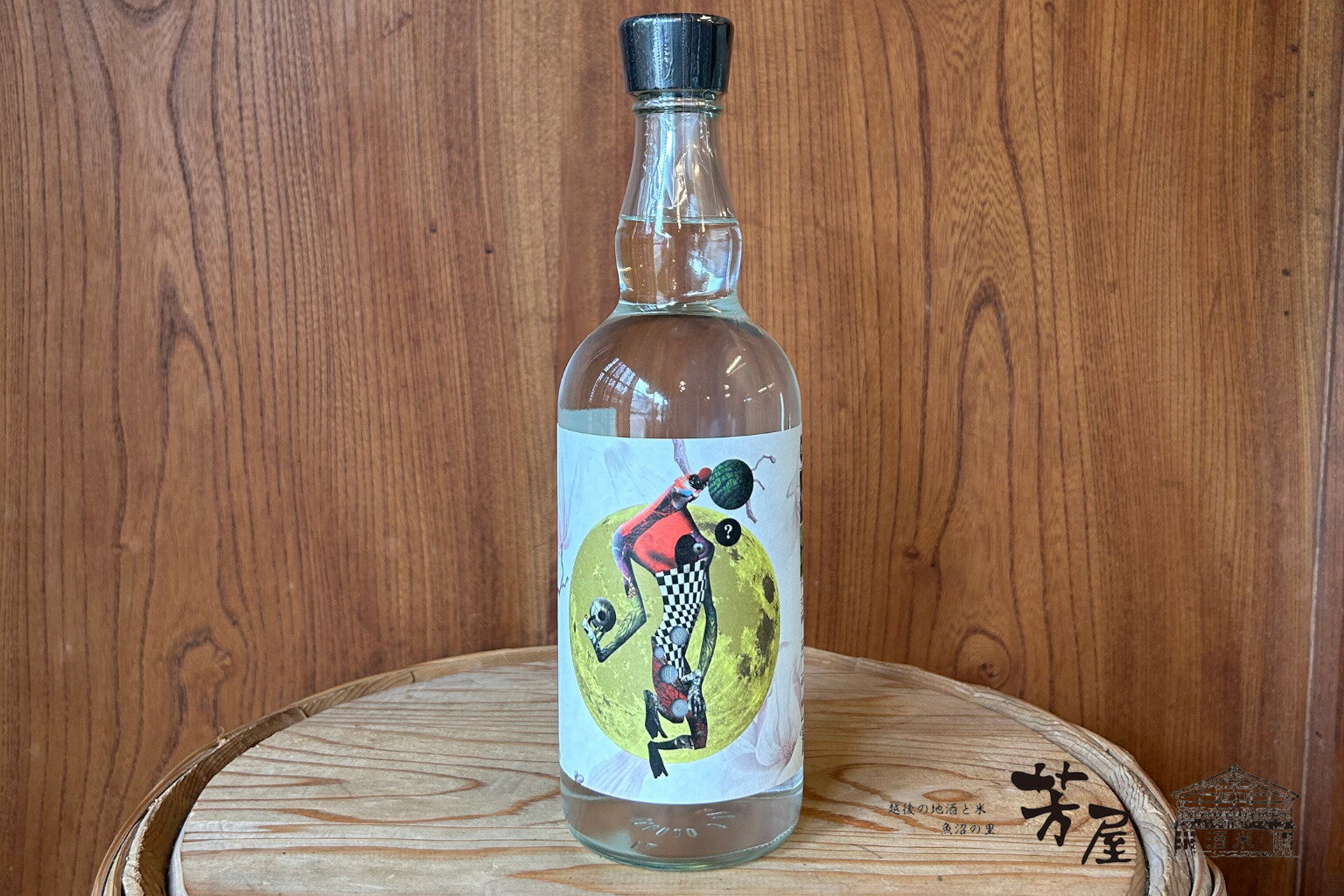 ろくもじ株式会社ROKUMOJI Craft GIN BOTANICAL TRIP700ml お待たせしました。ROKUMOJI クラフトジンシリーズ第4弾！ 今回で4弾目となるROKUMOJIは、身近な天然素材の魅力、高さ、豊さを表現したRAKUMOJI BOTANICAL TRIP GIN となっております。 今回のROKUMOJI BOTANICAL TRIP GINでは、華やかで爽やか、ほど良い苦みに磯の香りが柔らかな天然水と重なり合い森林浴をしているような清涼感のあるまろやかなジンに仕上げています。 素材は、タムシバ、クロモジ、杉の葉、ハイネズの実、ジュニパーベリー、そして雷電様の水（湧水）使用して里山の天然素材を中心にしたボタニカルを使用しています。 【越後地酒・新潟特産物産直ギフト】 贈答品・お中元・お歳暮・内祝い・母の日・父の日・敬老の日ギフトに最適です。（ラッピング・のし紙・無料包装対応商品） 【お酒基本DATA】 特定名称：- 醸造元：ろくもじ株式会社 生産地：新潟県南魚沼市 原料米：- ボタニカル：タムシバ、クロモジ、杉の葉、ハイネズの実、ジュニパーベリー 精米歩合：- アルコール度：43％ 酸度：- 日本酒度：- アミノ酸度：- 内容量：700ml 保存方法：冷蔵