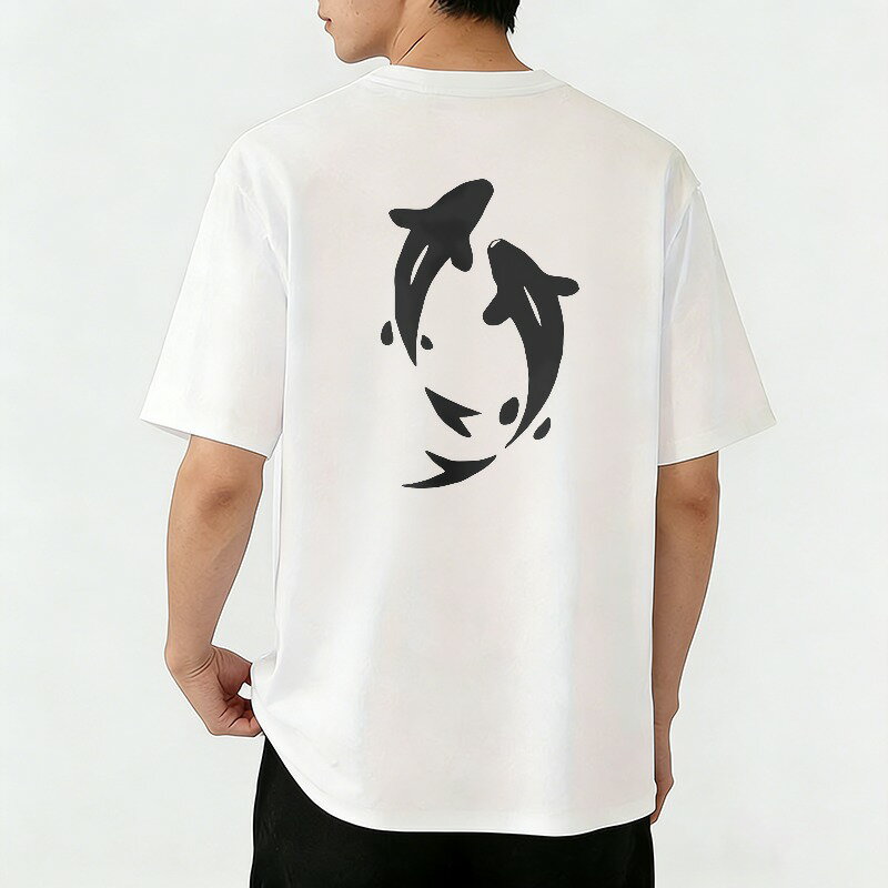 樂天商城 - Tシャツ メンズ 半袖 バックプリントtシャツ 鯉 錦鯉 二匹の魚の泳ぎ方 グラフィックプリント ティーシャツ 綿 春 夏 男子 中学生 通気性 速乾 吸汗発散 丸首 ストレッチ ギフト プレゼント