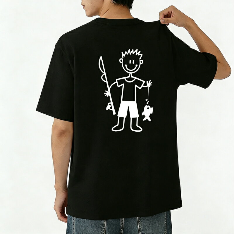 樂天商城 - Tシャツ メンズ 半袖 バックプリントtシャツ 100%コットン 釣り竿と魚を持っている少年 グラフィックプリント プリントTシャツ ティーシャツ 綿 春 夏 男子 中学生 通気性 速乾 吸汗発散 丸首 ストレッチ ギフト プレゼント