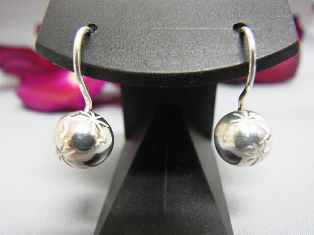 シルバー スター モチーフ ボール フック ピアス SILVER925たて 16mm × よこ 8mm