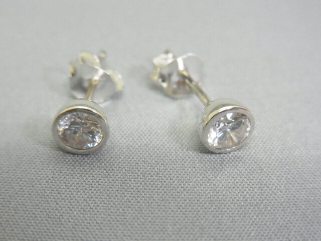 ����С� 5mm ���塼�ӥå����륳�˥� �ԥ��� SILVER925 ����5mm �� �褳5mm