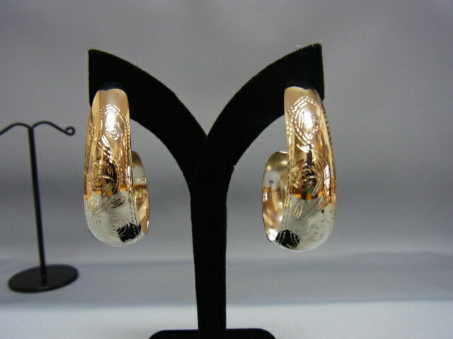 シルバー ステッチ リーフ デザイン カール プレート ピアス SILVER925