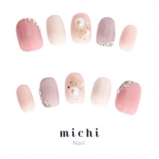 やわらかくすみ系雪結晶ネイル michinail ネイルチップ ミチネイル ネイル つけ爪 ハンドメイドネイル ショートネイル ニュアンスネイル ブライダルネイル 成人式ネイル