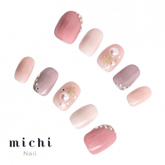 オリジナルTシャツのUp-Tのやわらかくすみ系雪結晶ネイル michinail ネイルチップ ミチネイル ネイル つけ爪 ハンドメイドネイル ショートネイル ニュアンスネイル ブライダルネイル 成人式ネイル｜アングル3