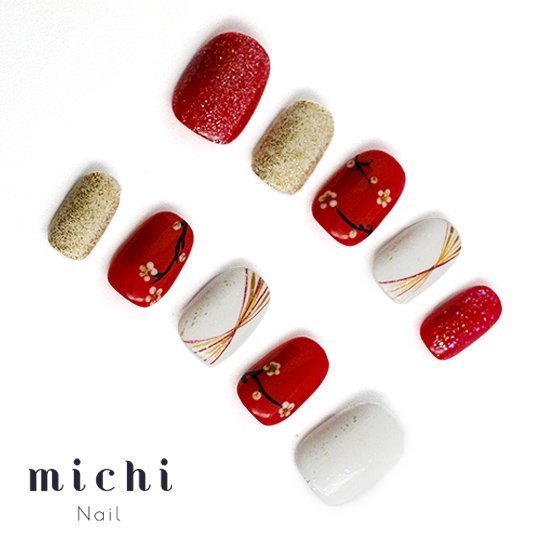 小梅のおめでたネイル michinail ネイルチップ ミチネイル ネイル つけ爪 ハンドメイドネイル ショートネイル ニュアンスネイル ブライダルネイル 成人式ネイル