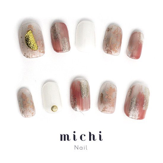 透け感ピンクの大人女子ネイル michinail ネイルチップ ミチネイル ネイル つけ爪 ハンドメイドネイル ショートネイル ニュアンスネイル ブライダルネイル 成人式ネイル