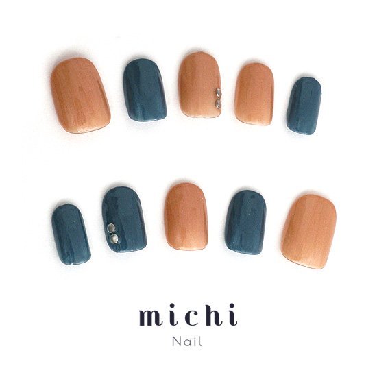 ブルーグレー×ブラウンネイル michinail ネイルチップ ミチネイル ネイル つけ爪 ハンドメイドネイル ショートネイル ニュアンスネイル ブライダルネイル 成人式ネイル