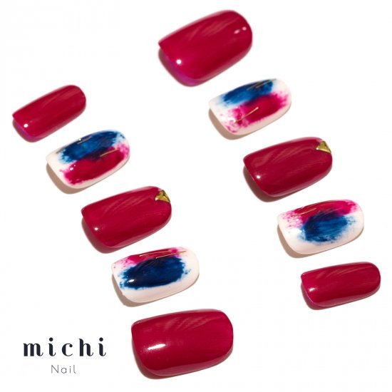 ボルドーカラーの塗りかけニュアンスネイル michinail