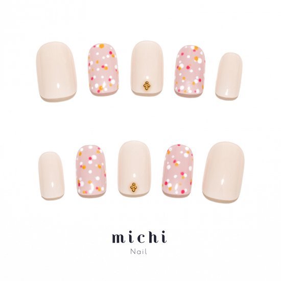 ニュアンスドット柄ネイル michinail ネイルチップ ミチネイル ネイル つけ爪 ハンドメイドネイル ショートネイル ニュアンスネイル ブライダルネイル 成人式ネイル