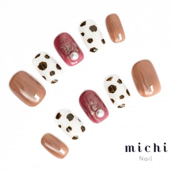 秋色ダルメシアンネイル michinail ネイルチップ ミチネイル ネイル つけ爪 ハンドメイドネイル ショートネイル ニュアンスネイル ブライダルネイル 成人式ネイル