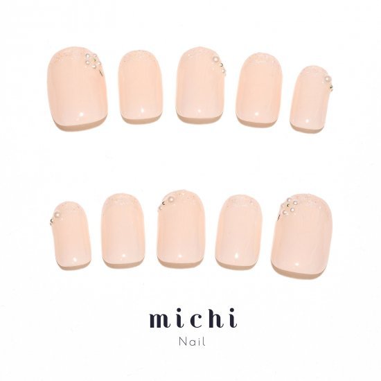 可憐なパールフラワーネイル michinail ネイルチップ ミチネイル ネイル つけ爪 ハンドメイドネイル ショートネイル ニュアンスネイル ブライダルネイル 成人式ネイル
