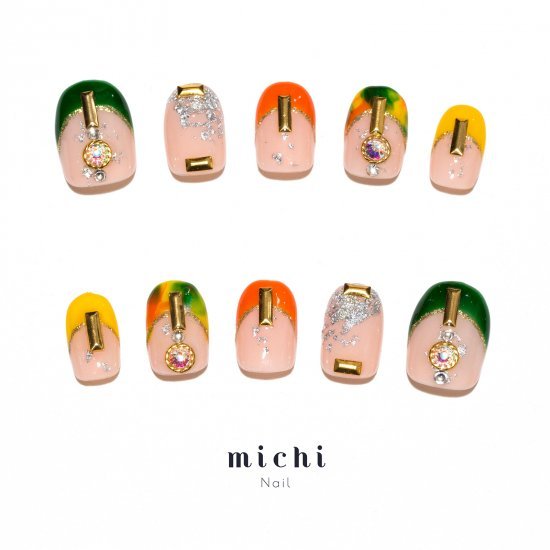 ビタミンカラーのフレンチネイル michinail ネイルチップ ミチネイル ネイル つけ爪 ハンドメイドネイル ショートネイル ニュアンスネイル ブライダルネイル 成人式ネイル