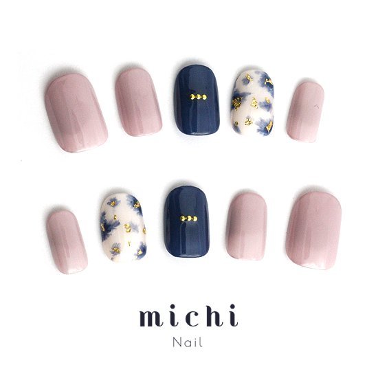 ふんわりネイビーネイル michinail ネイルチップ ミチネイル ネイル つけ爪 ハンドメイドネイル ショートネイル ニュアンスネイル ブライダルネイル 成人式ネイル