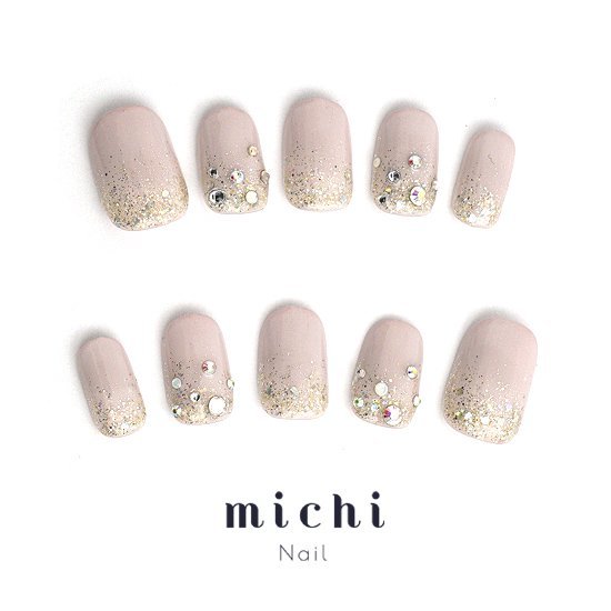 お呼ばれキラキラネイル michinail ネイルチップ ミチネイル ネイル つけ爪 ハンドメイドネイル ショートネイル ニュアンスネイル ブライダルネイル 成人式ネイル