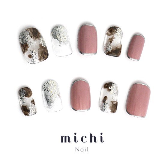 ブラウン×シルバーのメタリックネイル michinail ネイルチップ ミチネイル ネイル つけ爪 ハンドメイドネイル ショートネイル ニュアンスネイル ブライダルネイル 成人式ネイル