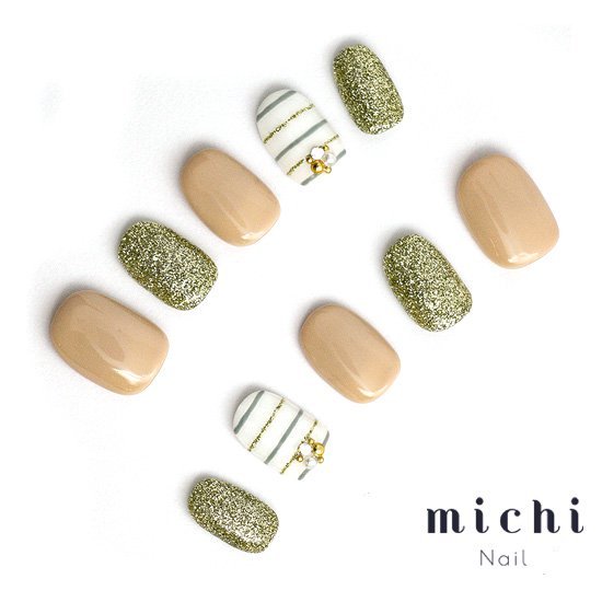 ##大人のボーダーネイル ネイルチップ ミチネイル ネイル つけ爪 ハンドメイドネイル ショートネイル ニュアンスネイル ブライダルネイル 成人式ネイル 2