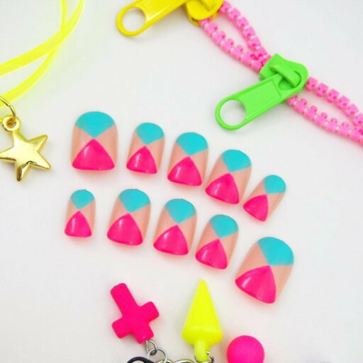 ネオントライアングルネイル michinail ネイルチップ ミチネイル ネイル つけ爪 ハンドメイドネイル ショートネイル ニュアンスネイル ブライダルネイル 成人式ネイル ネオントライアングルネイル michinail ネイルチップ ミチネイル ネイル つけ爪 ハンドメイドネイル ショートネイル ニュアンスネイル ブライダルネイル 成人式ネイル
