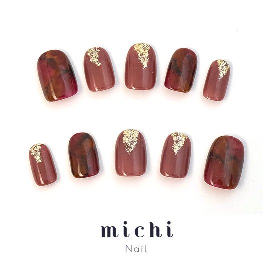 こっくりカラーの赤べっ甲ネイル michinail ネイルチップ ミチネイル ネイル つけ爪 ハンドメイドネイル ショートネイル ニュアンスネイル ブライダルネイル 成人式ネイル