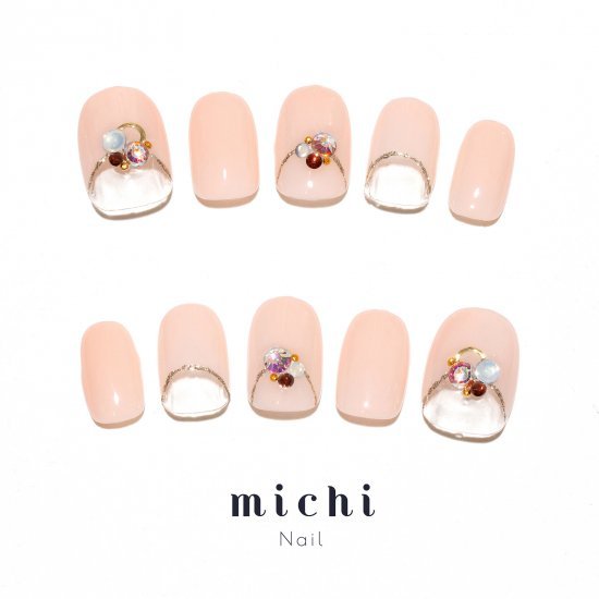 ヌーディーベージュのミックスフレンチネイル michinail ネイルチップ ミチネイル ネイル つけ爪 ハン..