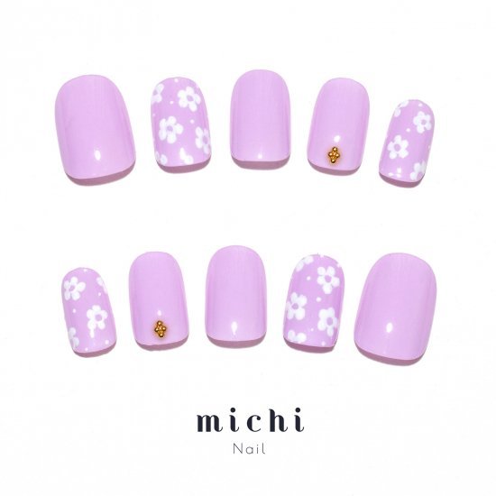 ラベンダーカラーのお花ネイル michinail ネイルチップ ミチネイル ネイル つけ爪 ハンドメイドネイル ショートネイル ニュアンスネイル ブライダルネイル 成人式ネイル