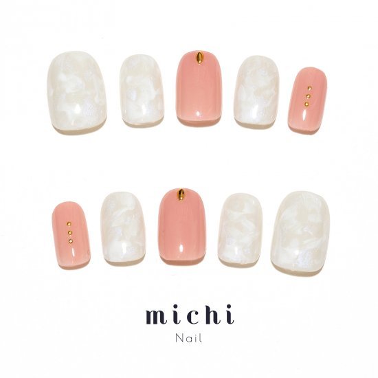 偏光パールのサックリマーブルネイル michinail ネイルチップ ミチネイル ネイル つけ爪 ハンドメイドネイル ショートネイル ニュアンスネイル ブライダルネイル 成人式ネイル