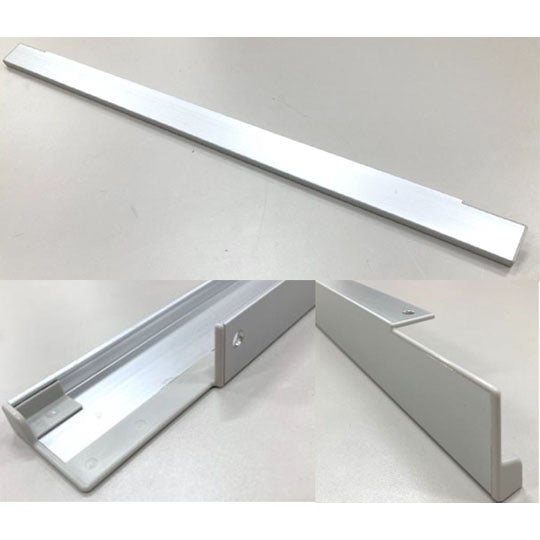 A寸法：35.4mm、長さ(L寸法)：197mm※本部品は交換専用部品です。金属製の取手です。取付用のネジが付属しています。交換に当たっては以下の点にご注意ください。・締めすぎによってネジが空転しないように手回しドライバーでゆっくりと締め付けてください。・複数の長さの取手があります。商品画像中の図面を参考に取っ手の寸法を測定し正しい長さの商品を選定してください。・取付方法による事故・不具合につきましては弊社では責任を負いかねます。※本部品は交換手順書のご準備はございません
