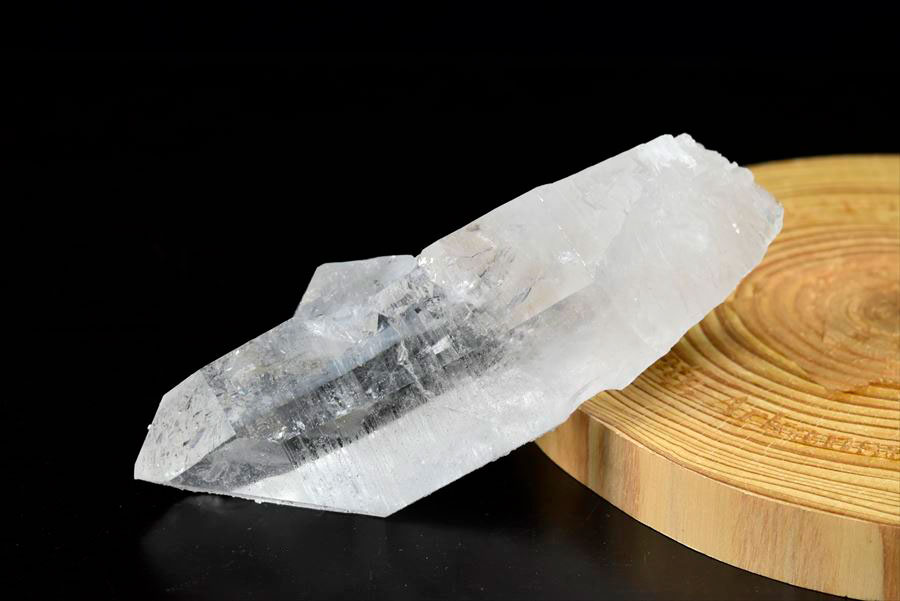 アーカンソー 水晶 ポイント 原石 ●アメリカ・アーカンソー州産 ● 約62.5g 水晶｜シングルポイント｜六角柱｜単結晶｜アーカンソー産｜原石｜天然石｜パワーストーン｜ブレスレット等の浄化に ■39ショップ■48