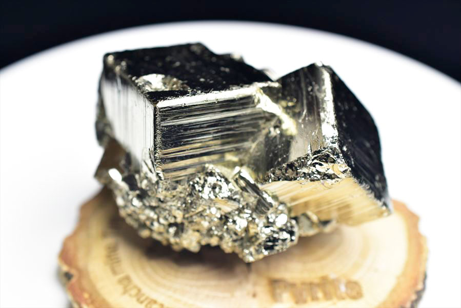 ◆CUBO Racracancha◆パイライト 黄鉄鉱 クラスター 原石【約333g】ギラギラ結晶■ペルー ラクラカンチャ鉱山産 ■パイライト｜黄鉄鉱｜キューブ｜天然石｜パワーストーン｜クラスター｜群晶｜CUBE｜racracancha｜■39ショップ■