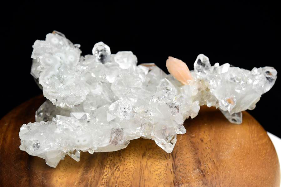 アポフィライト クラスター 原石 【インド・プーナ産／プネー産】【約179.7g】アポフィライトクラスター原石｜天然石｜パワーストーン｜魚眼石｜原石｜スティルバイト共生 ■39ショップ■80