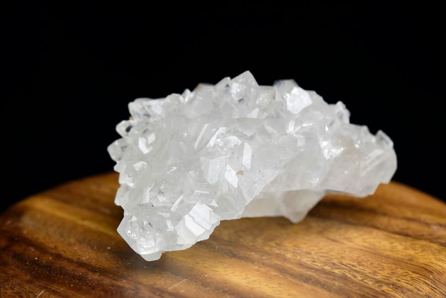 アポフィライト クラスター 原石 【インド・プーナ産／プネー産】【約134.9g】アポフィライトクラスター原石｜天然石｜パワーストーン｜魚眼石｜原石｜ ■39ショップ■80