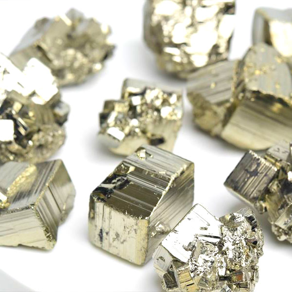 パイライト 黄鉄鉱 ミニクラスター 原石ギラギラ結晶ペルー ラクラカンチャ鉱山産 重さで選ぶ ●種類お任せパイライト…