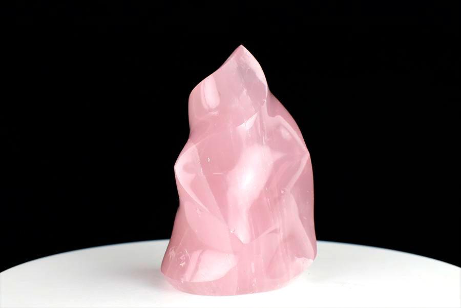 ローズクォーツ ◆フレーム型 置物 オブジェ◆ マダガスカル産 ポリッシュ 置物 【約409g】｜紅石英｜ローズクォーツ｜天然石｜パワーストーン｜炎型｜flame｜置物｜スパイラル｜ ■39ショップ■