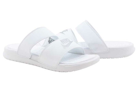 【メーカーお取り寄せ商品】NIKEWMNSBENASSIナイキウィメンズベナッシWHITE/METALLICSILVER