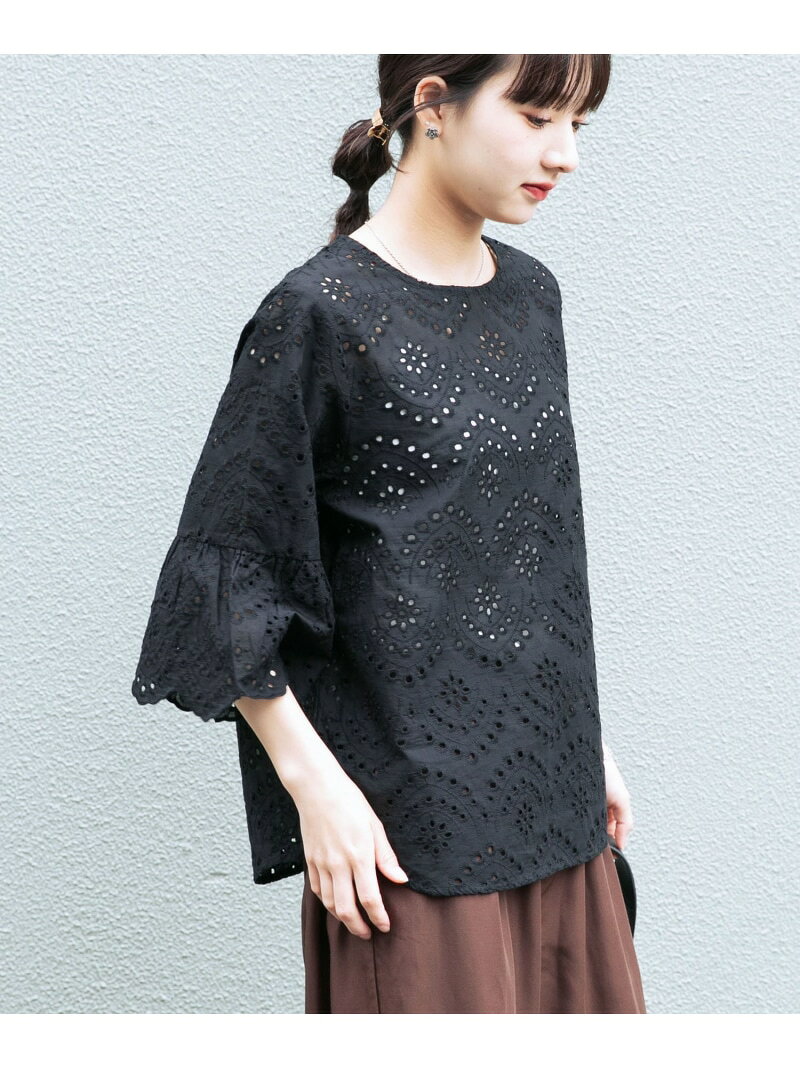 【SALE／50%OFF】スカラップスリーブレースブラウス URBAN RESEARCH ITEMS アーバンリサーチアイテムズ トップス シャツ・ブラウス ブラック ブルー ホワイト【RBA_E】[Rakuten Fashion] ur-items-10007082 ITEMS URBAN RESEARCH パッケージ画像