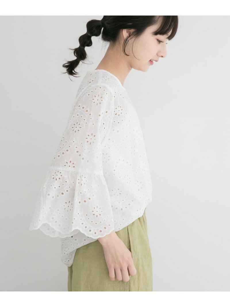 【SALE／50%OFF】スカラップスリーブレースブラウス URBAN RESEARCH ITEMS アーバンリサーチアイテムズ トップス シャツ・ブラウス ブラック ブルー ホワイト【RBA_E】[Rakuten Fashion] ur-items-10007082 ITEMS URBAN RESEARCH サンプル画像2