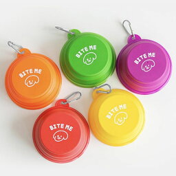 即納【BITE ME】Foldable Travel Bowl vivid color 韓国 ブランド かわいい おしゃれ プレゼント 小型犬 バッグ 散歩バッグ おもちゃ リード 水筒 おやつケース 犬用品 フードボウル 散歩グッズ NEW