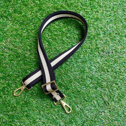 ※予約販売【HOSU】HOSU stripe dog strap(30mm)/Black×Ivory 韓国 ブランド かわいい おしゃれ プレゼント 小型犬 バッグ 首輪 リード 散歩グッズ NEW 中型犬 春 夏 大型犬 犬