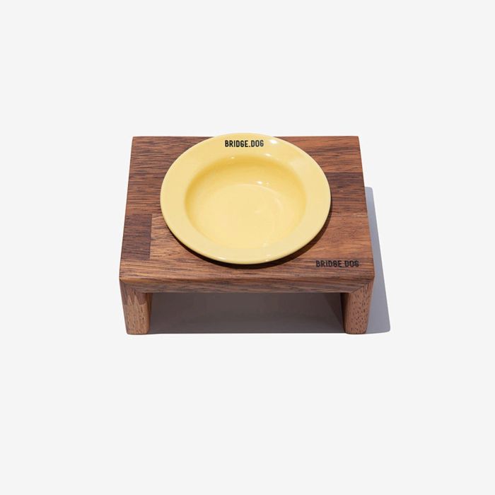 即納【BRIDGE.DOG】BRIDGE TOY DISH（BABY YELLOW）艶あり 韓国 犬用品 ドッググッズ フードウェア 犬お皿 フードボウル 餌皿 水飲み 給水器 餌
